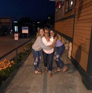 Meet your Posher, Monika